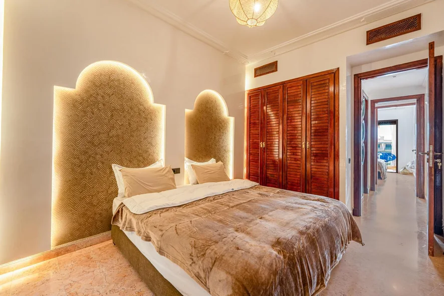 Appartement meublé 106 m² avec terrasses, Agdal — loué
