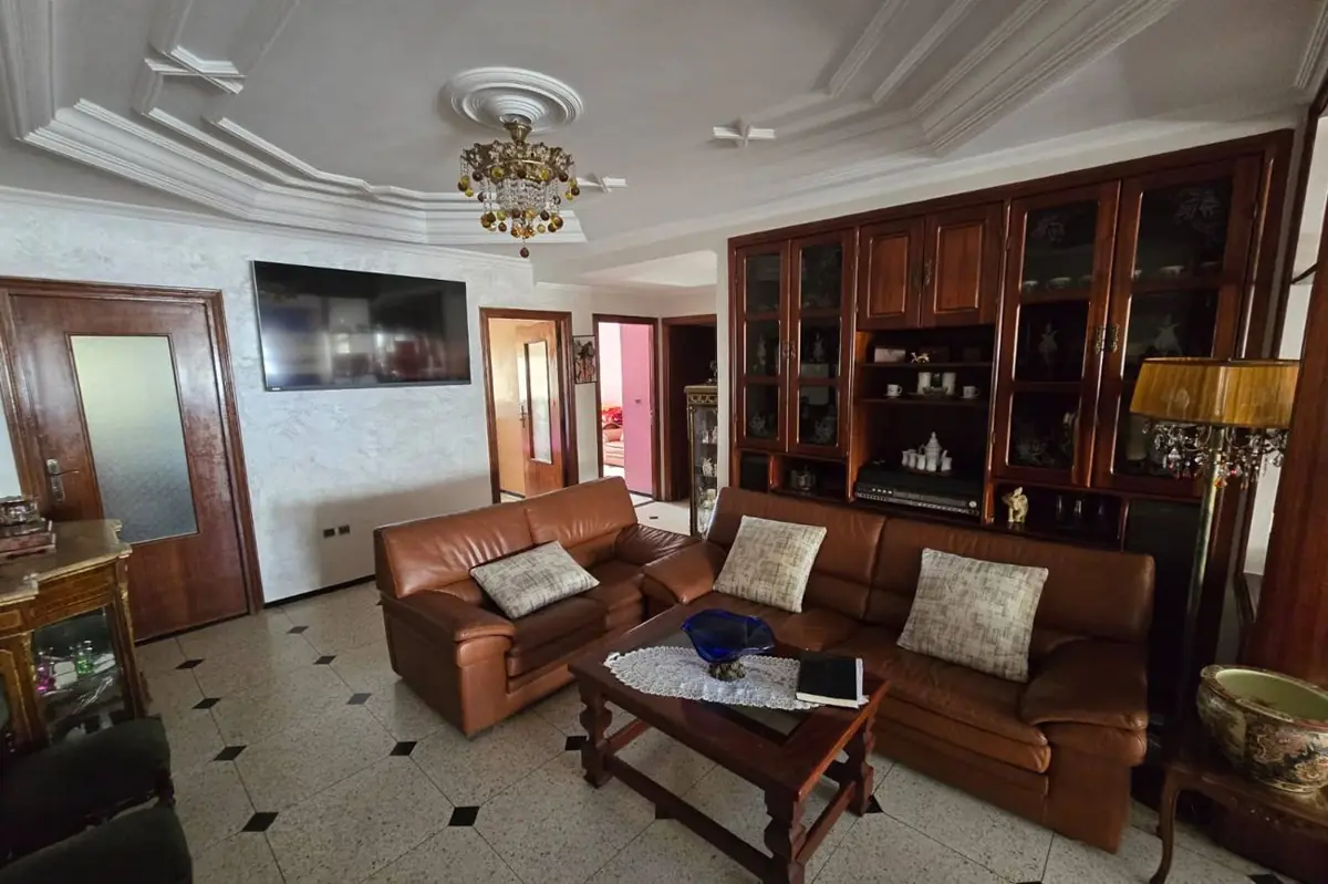 Appartement 4 chambres, première main — Bourgogne, Casablanca