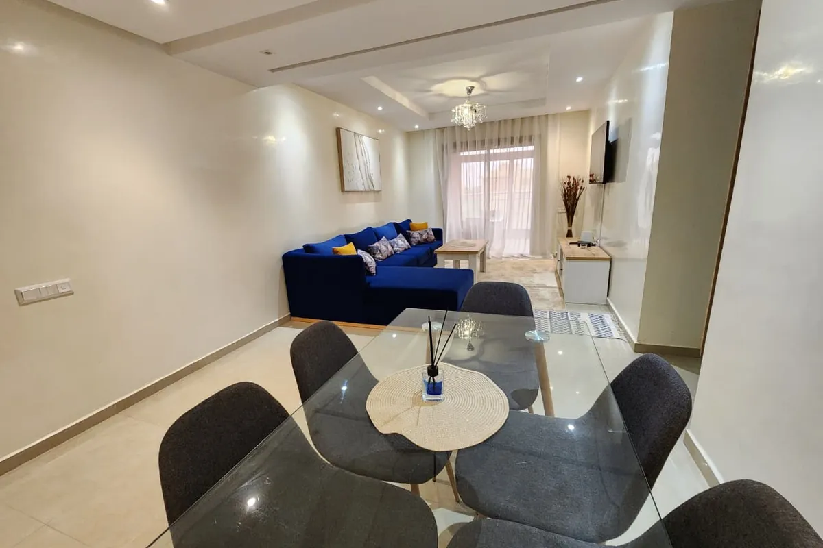 À louer — Appartement haut standing meublé 92 m² avec terrasse, Agdal